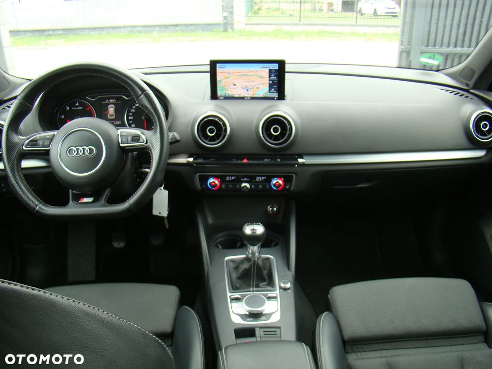 Audi A3 Sportback 2.0 TDI (clean diesel) S line Sportpaket - 32