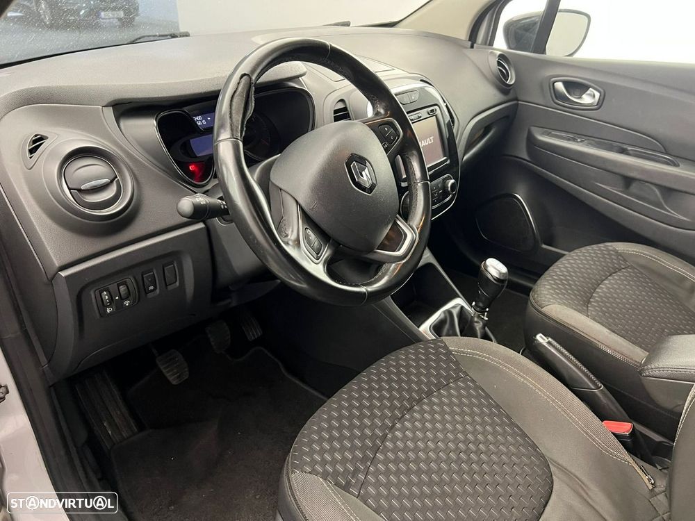 Renault Captur 1.5 dCi Exclusive - 6