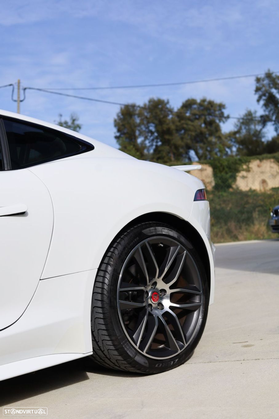 Jaguar F-Type 2.0 i4 R-Dynamic - 47