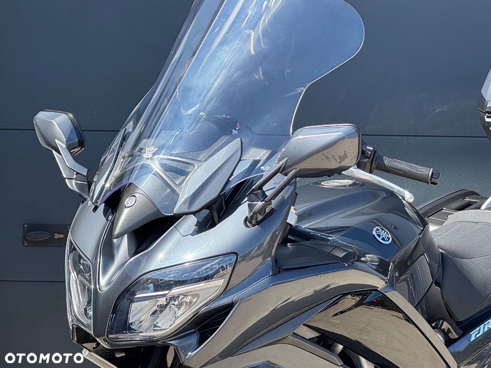 Yamaha FJR - 31