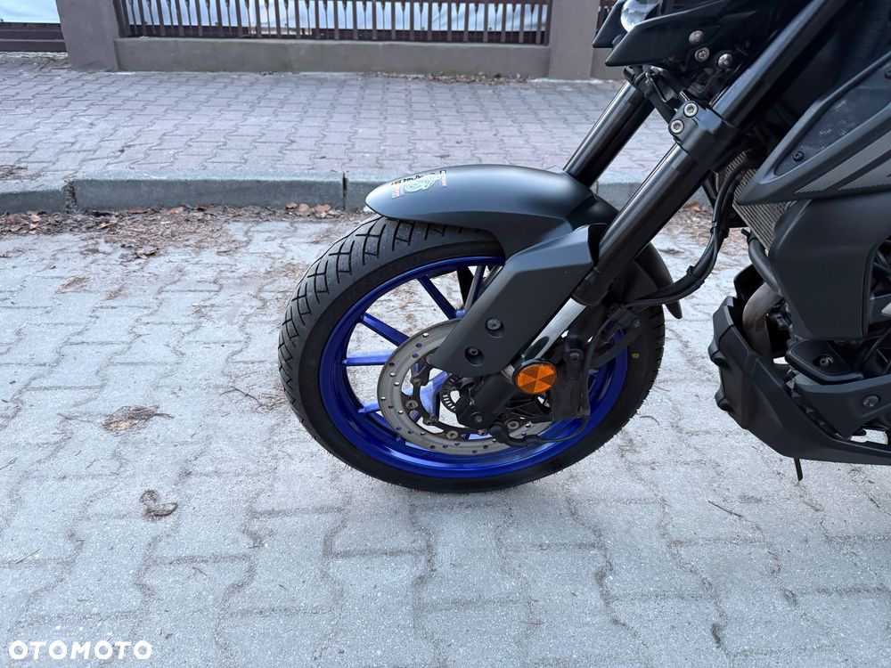 Yamaha MT - 22