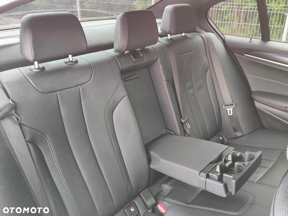 BMW Seria 5 520i mHEV M Sport sport - 9