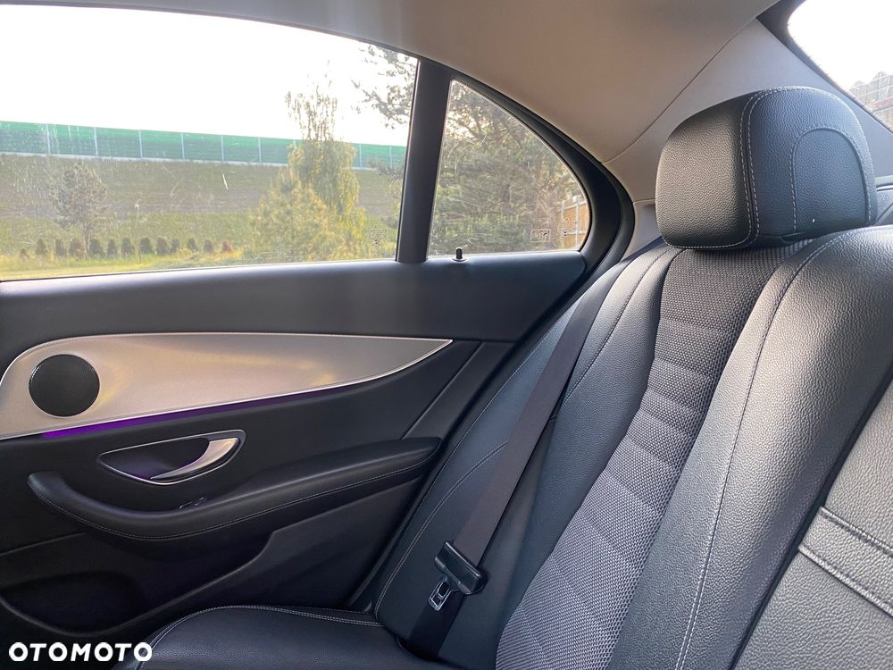 Mercedes-Benz Klasa E 350e 9G-TRONIC Avantgarde - 35