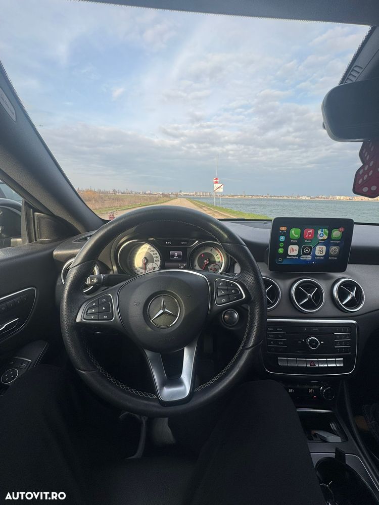 Mercedes-Benz CLA - 9