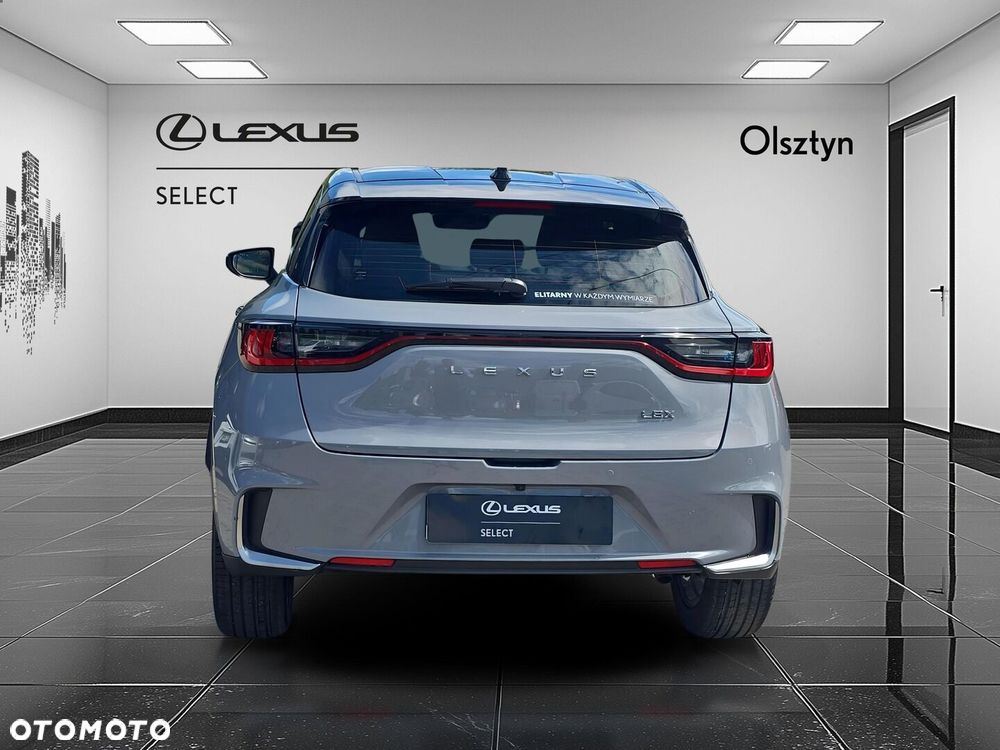 Lexus LBX - 5