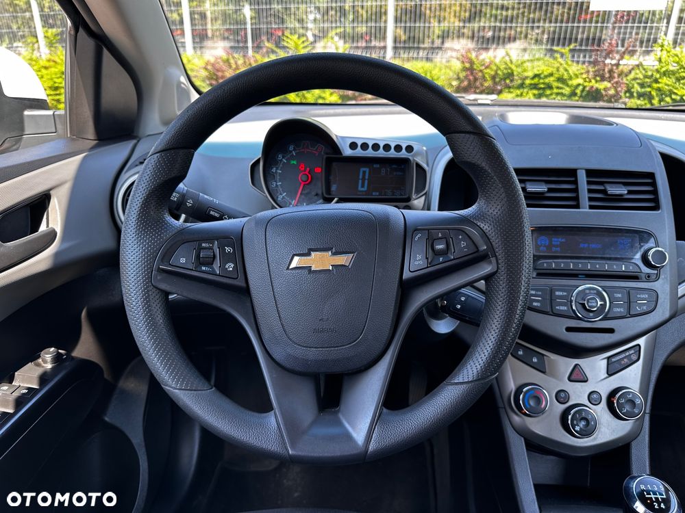 Chevrolet Aveo 1.2 LT+ - 15