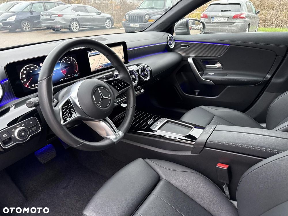 Mercedes-Benz CLA - 11