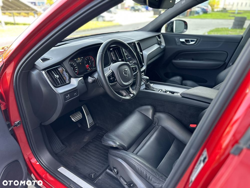 Volvo XC 60 T6 AWD R-Design - 9