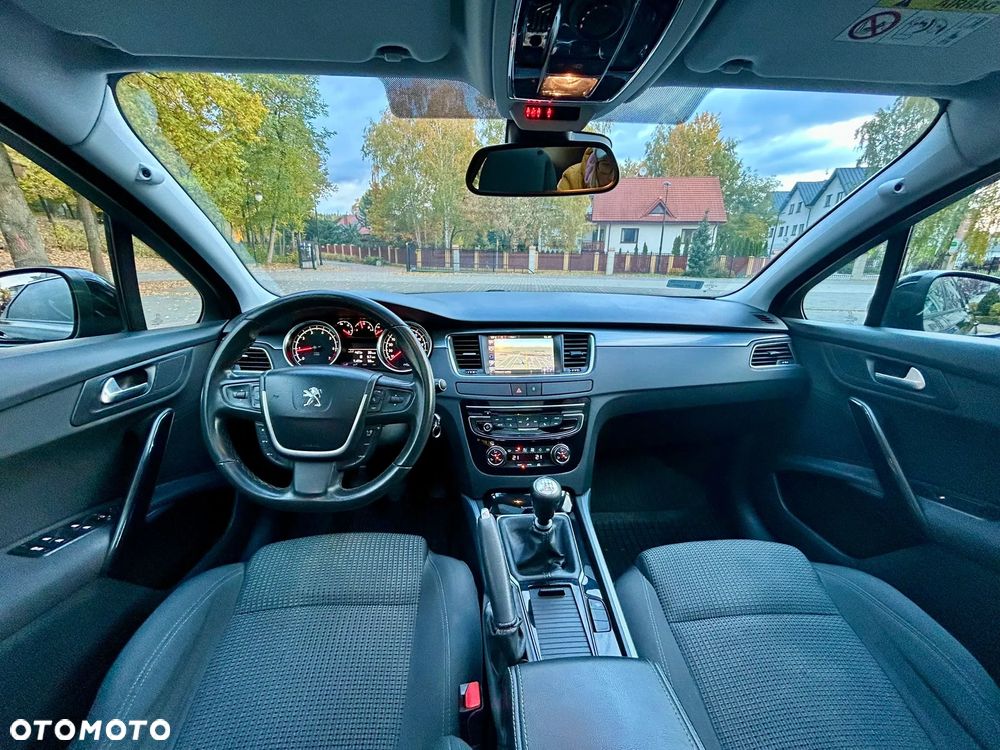 Peugeot 508 1.6 T Allure - 12