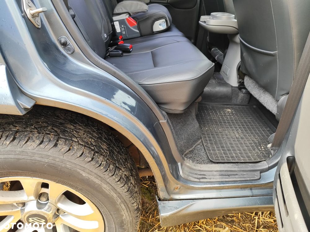 Suzuki Grand Vitara 2.0 HDi - 22