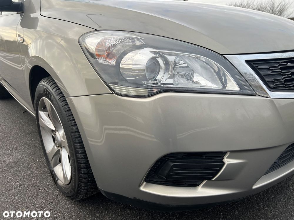 Kia Ceed 1.4 CVVT Vision - 12