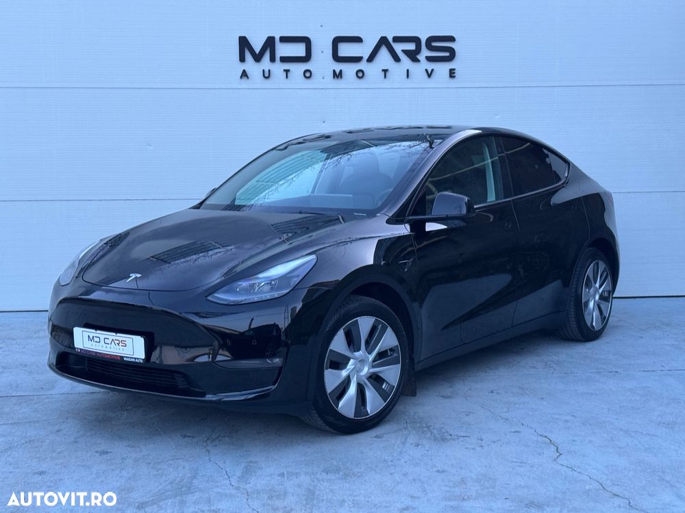 Tesla Model Y - 2