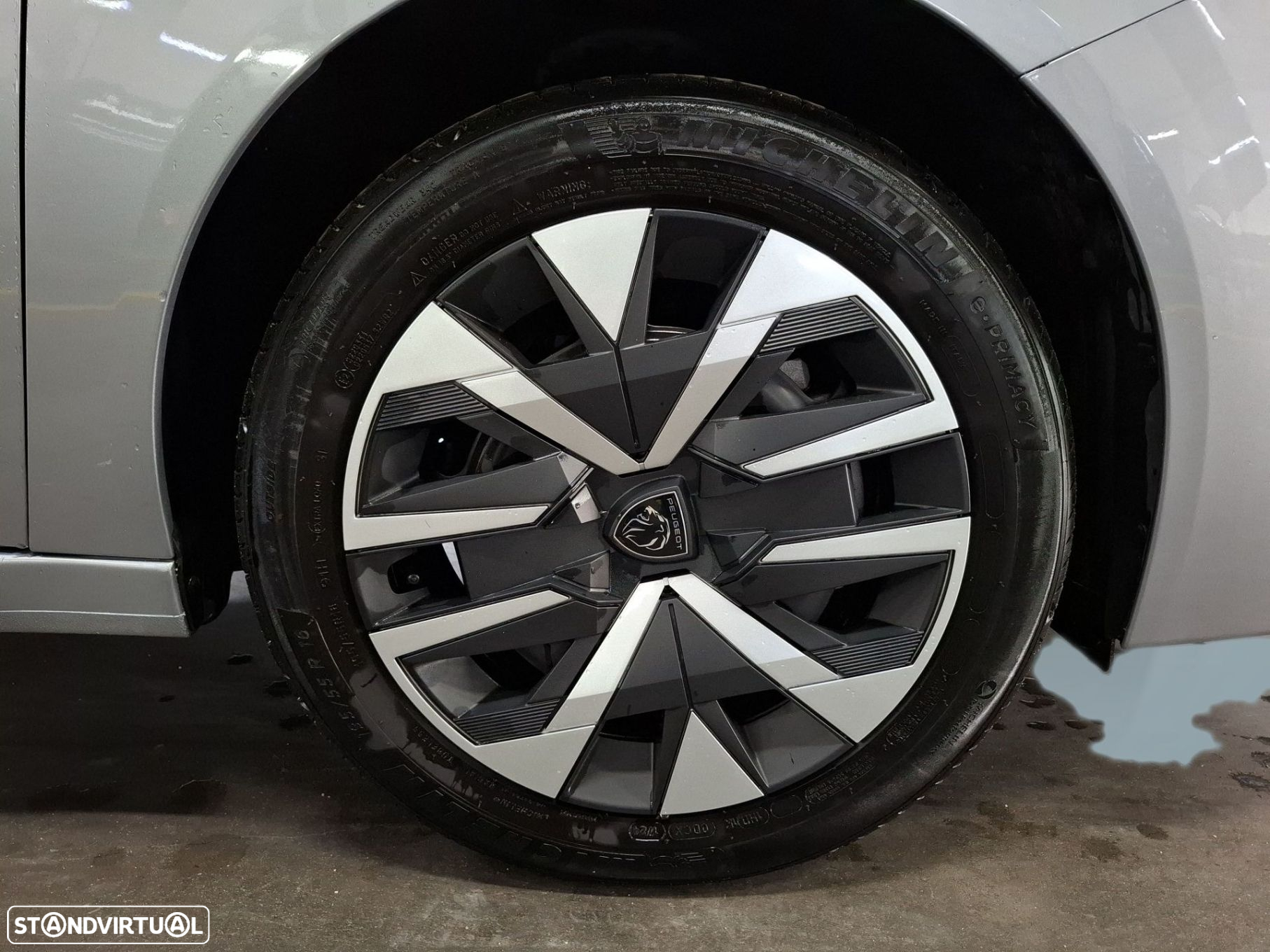 Peugeot 208 1.2 PureTech Active - 22