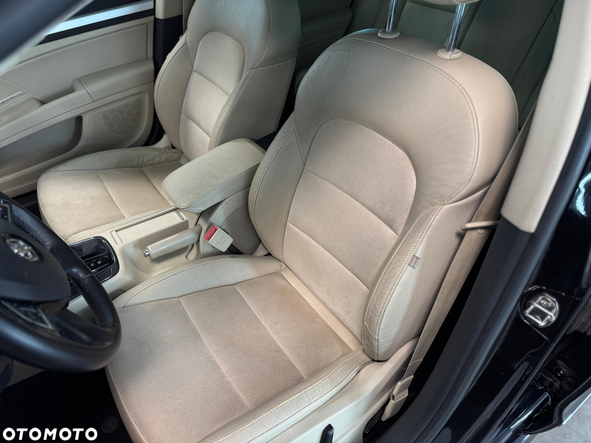 Skoda Superb 2.0 TDI Platinum DSG - 13