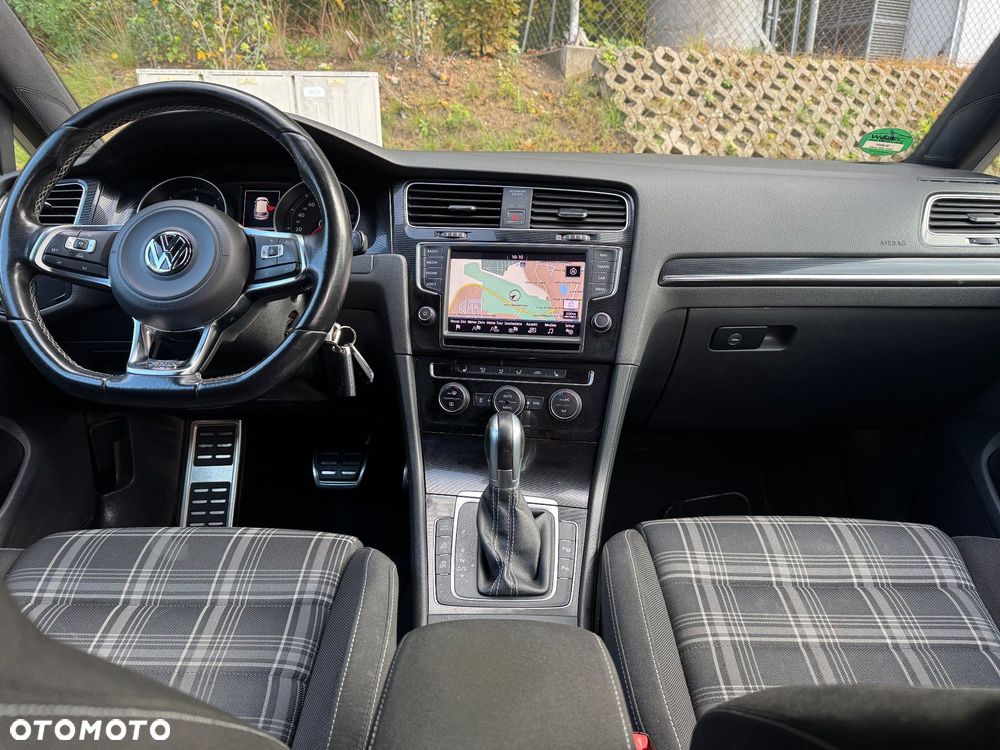 Volkswagen Golf GTD 2.0 TDI SCR DSG - 17