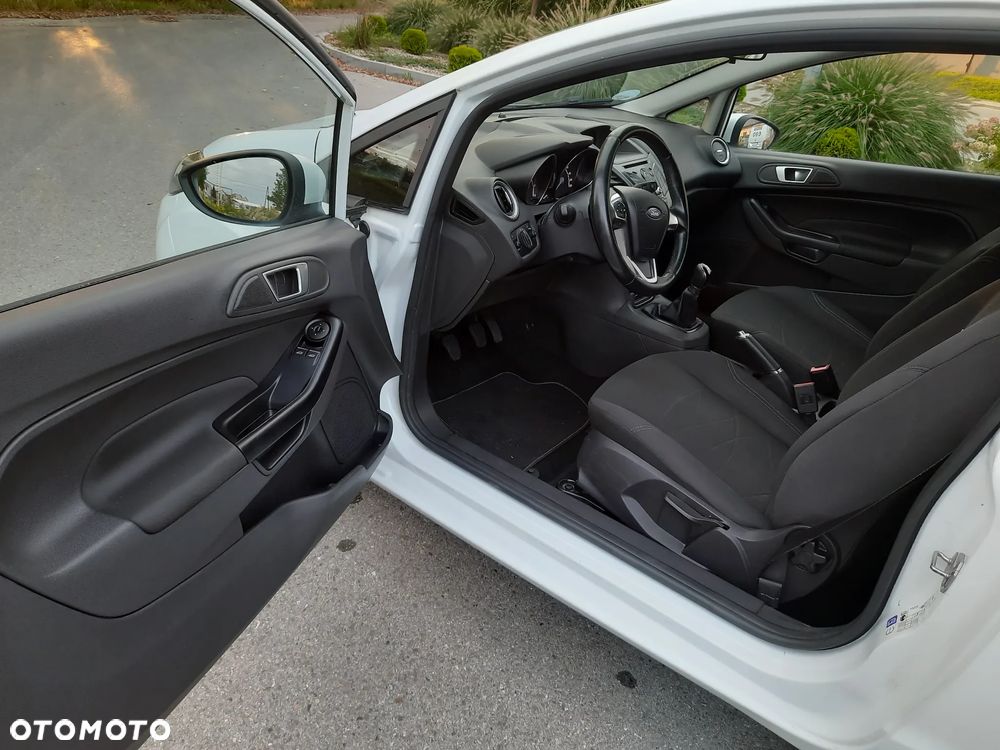 Ford Fiesta 1.25 Trend - 13