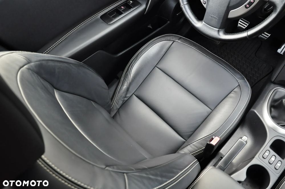 Nissan Qashqai+2 - 19