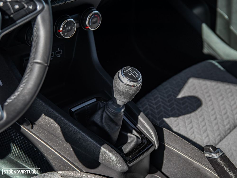 Renault Clio 1.0 TCe Limited Bi-Fuel - 28