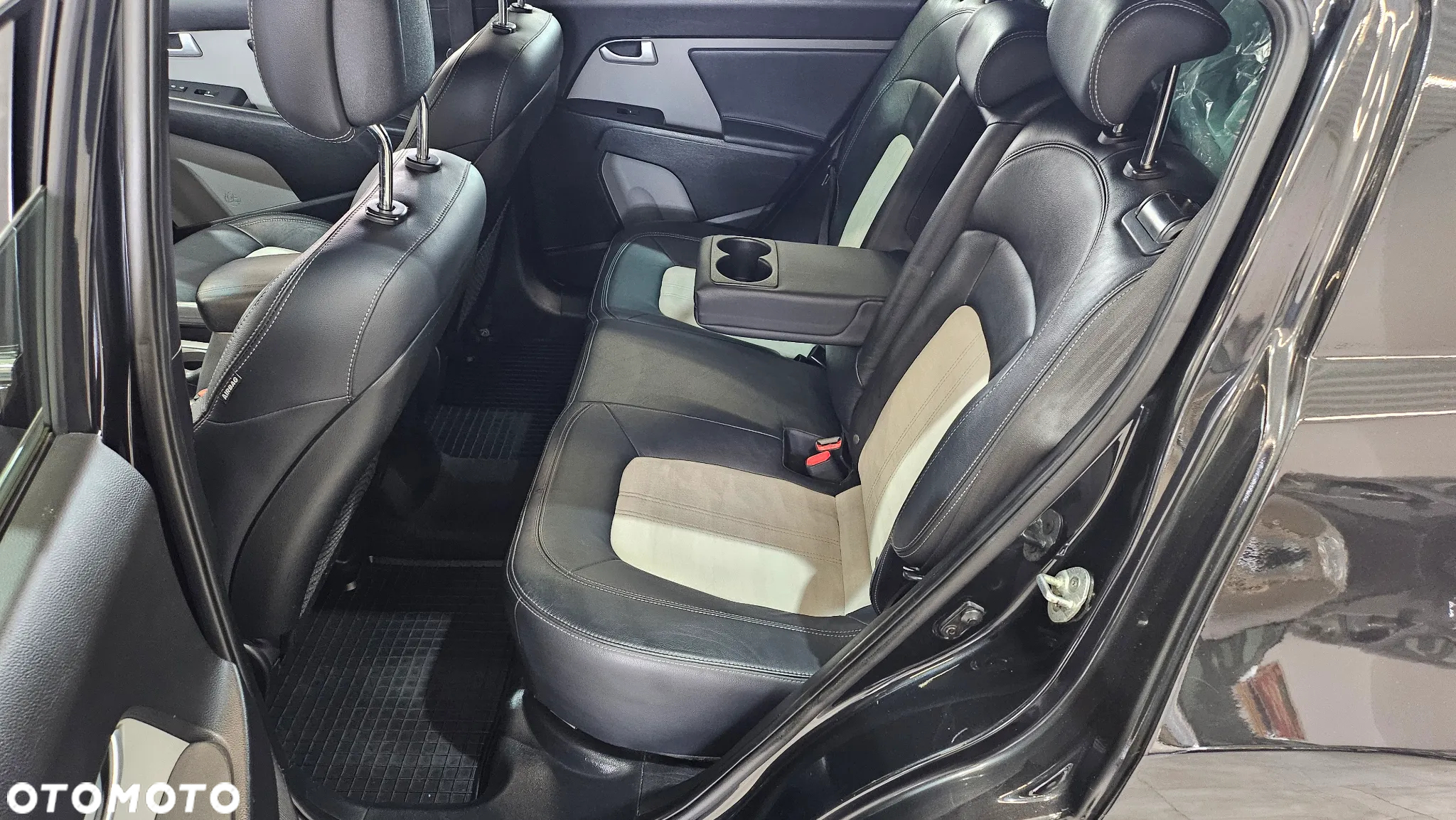 Kia Sportage 1.7 CRDI Business Line L 2WD - 29