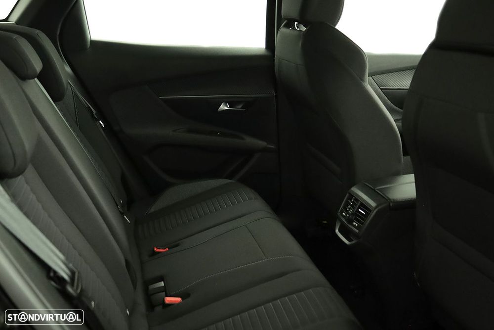 Peugeot 3008 1.6 Hybrid Allure e-EAT8 - 22