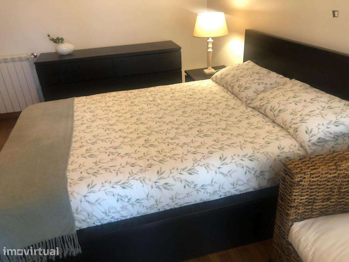 Quarto - localizado em Vila nova de gaia - Grande imagem: 3/17