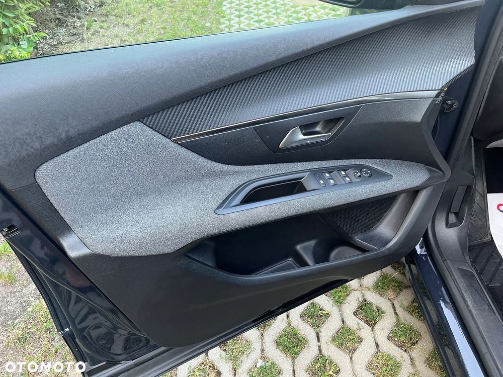 Peugeot 3008 1.2 PureTech Active Pack S&S EAT8 - 5