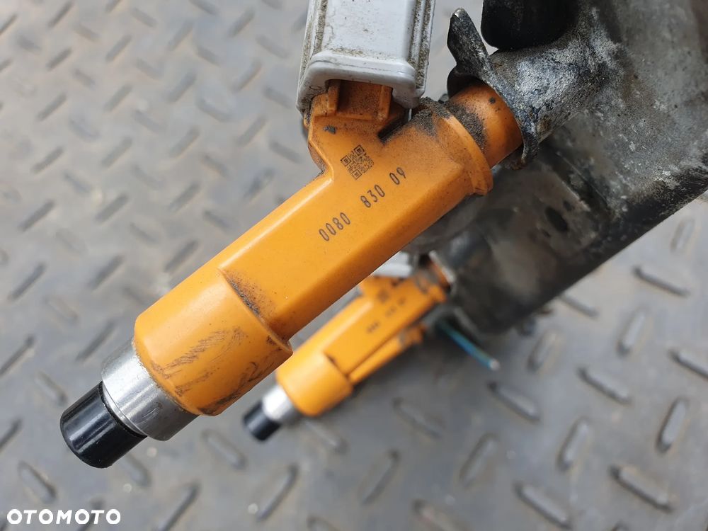 SUZUKI LISTWA WTRYSKOWA WTRYSKIWACZE DENSO 8H7DX 008083009 KOMPLET 3SZT - 4