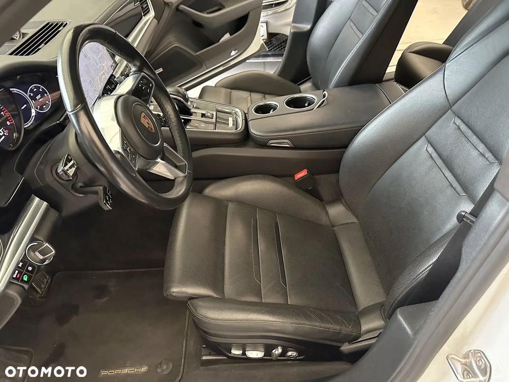 Porsche Panamera ver-4-e--hybrid-sport-turismo - 7