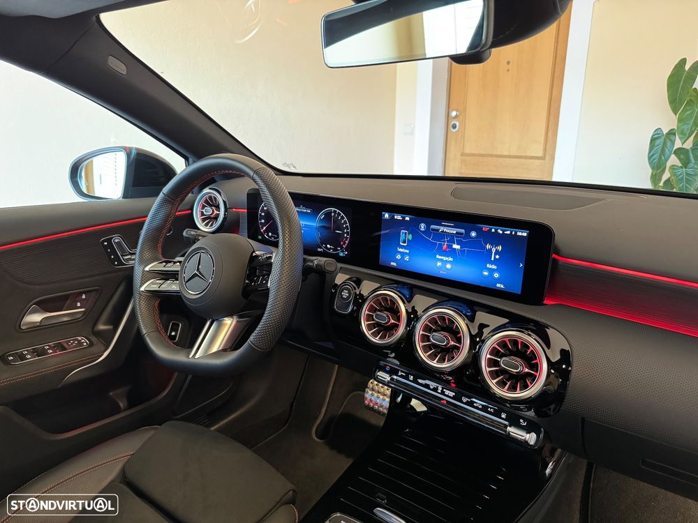 Mercedes-Benz A 250 e 8G-DCT AMG Line Advanced Plus - 37