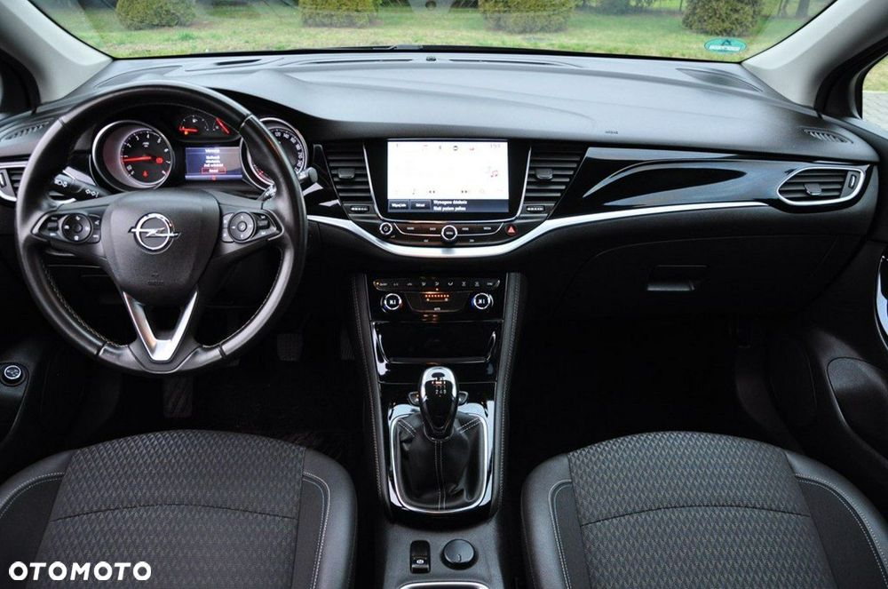 Opel Astra - 32