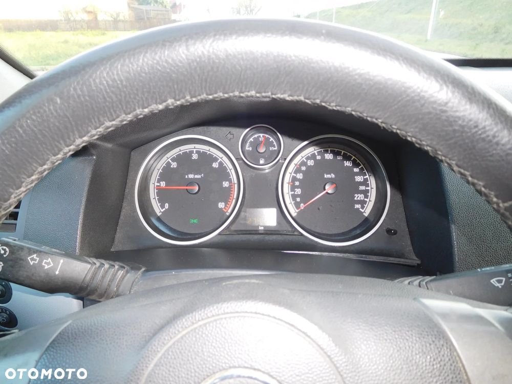 Opel Astra III 1.3 CDTI Enjoy - 9
