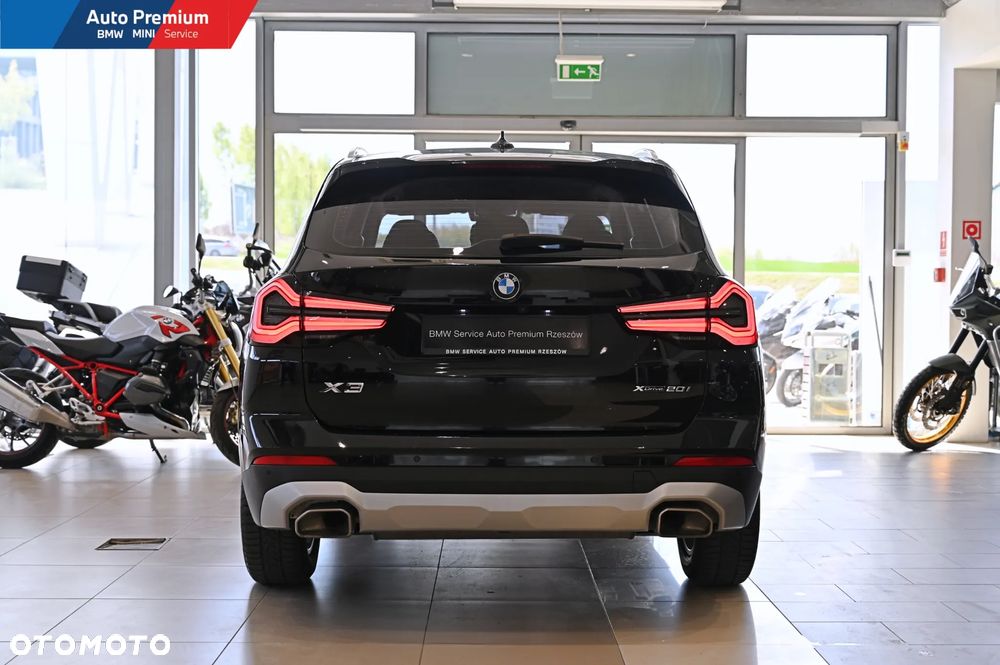 BMW X3 xDrive20i - 18