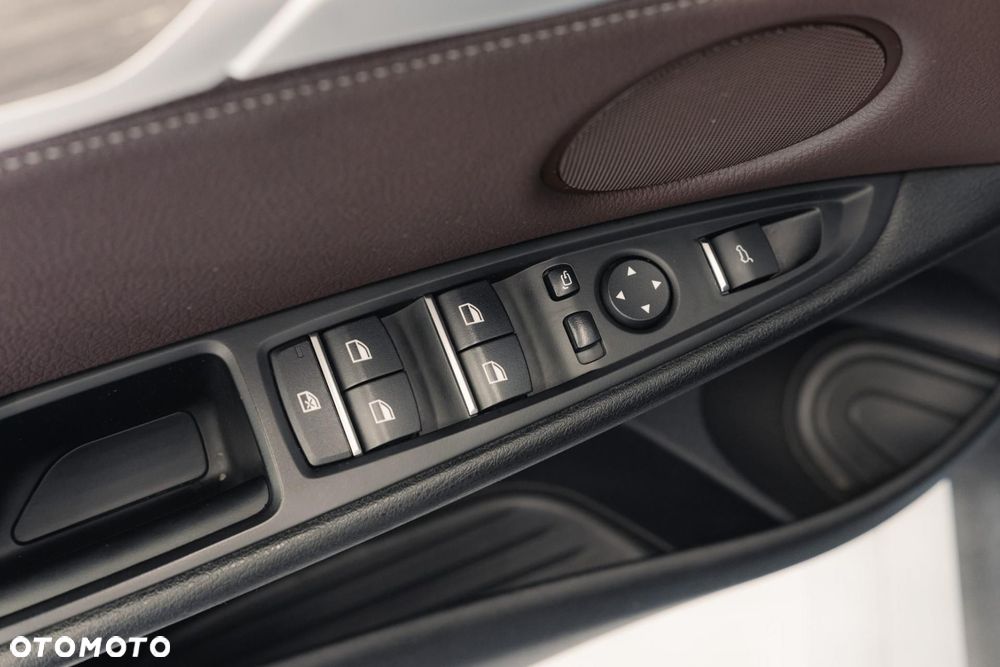 BMW X5 xDrive40d - 30
