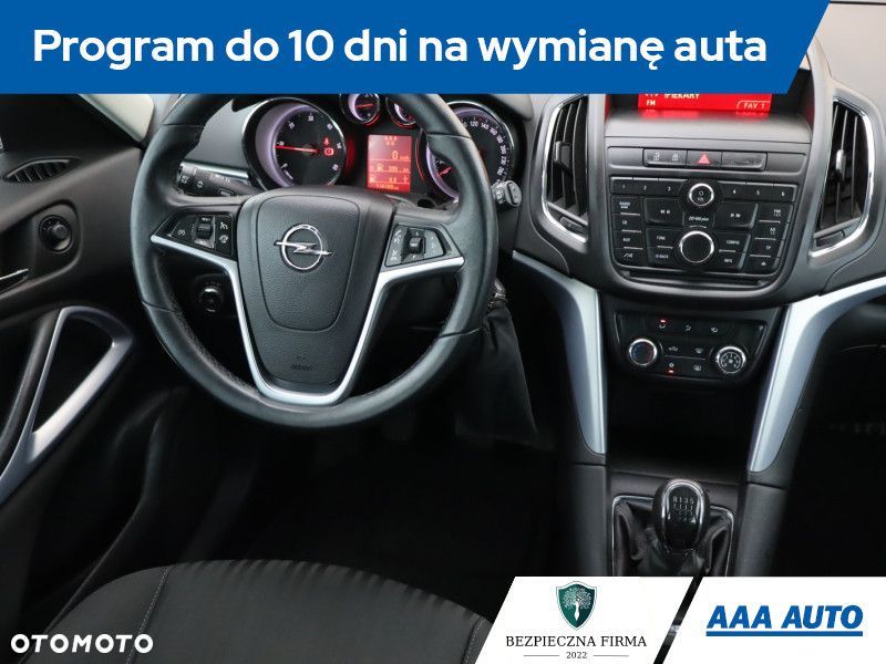 Opel Zafira - 9