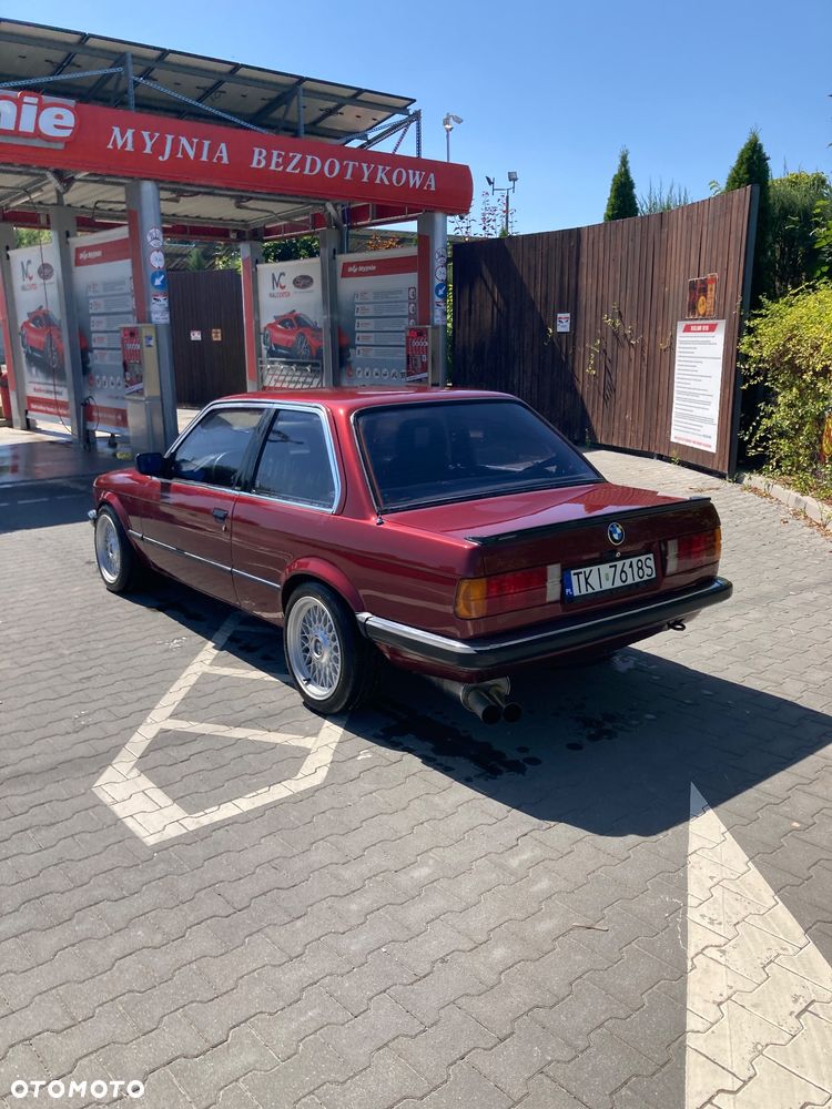 BMW Seria 3 325i - 3
