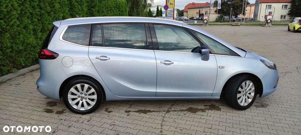 Opel Zafira - 10