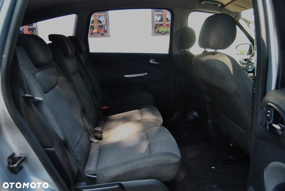 Ford S-Max 2.0 Ambiente - 8