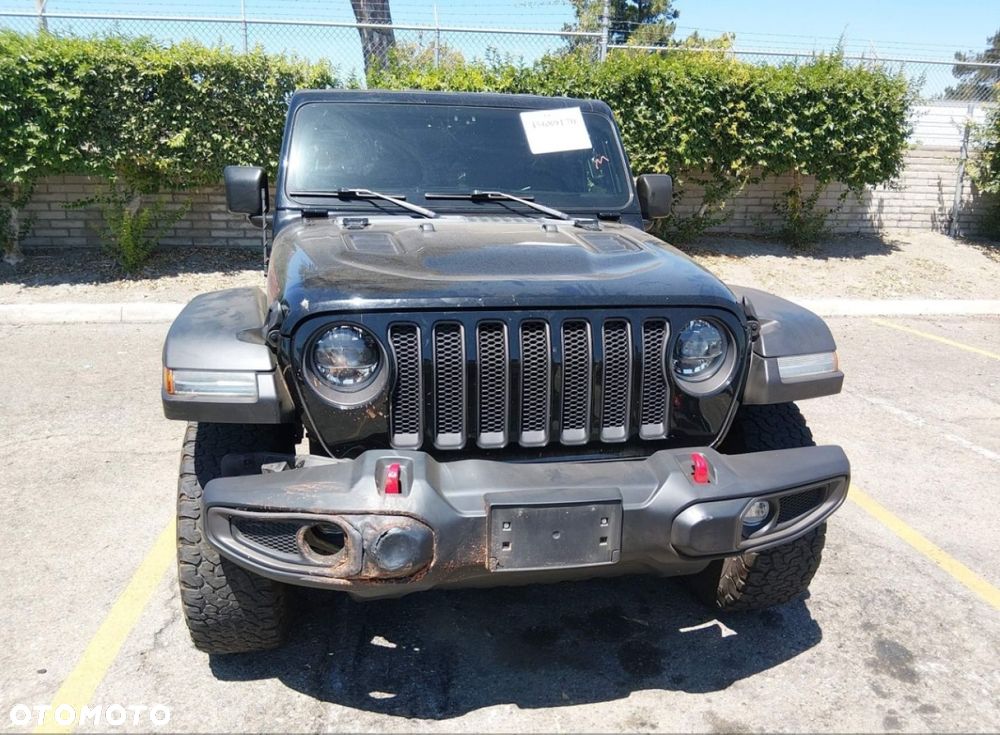 Jeep Wrangler - 2