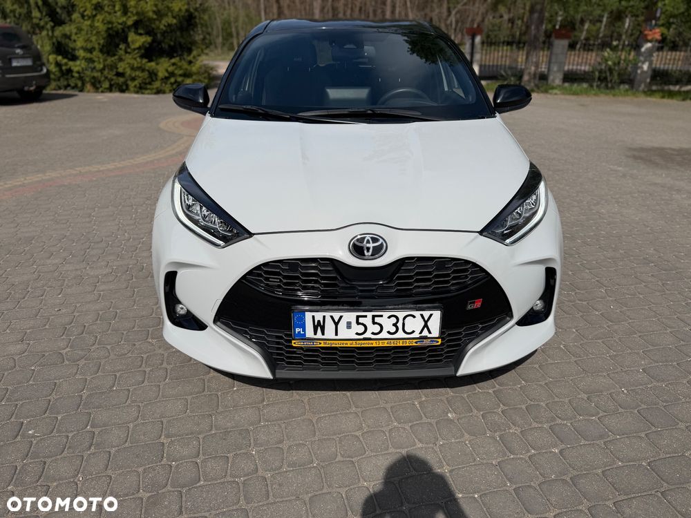 Toyota Yaris 1.5 VVT-i GR SPORT - 2