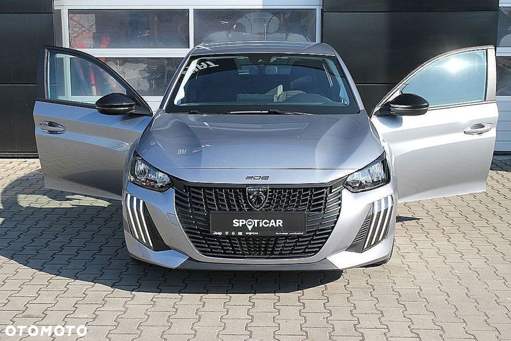 Peugeot 208 - 10