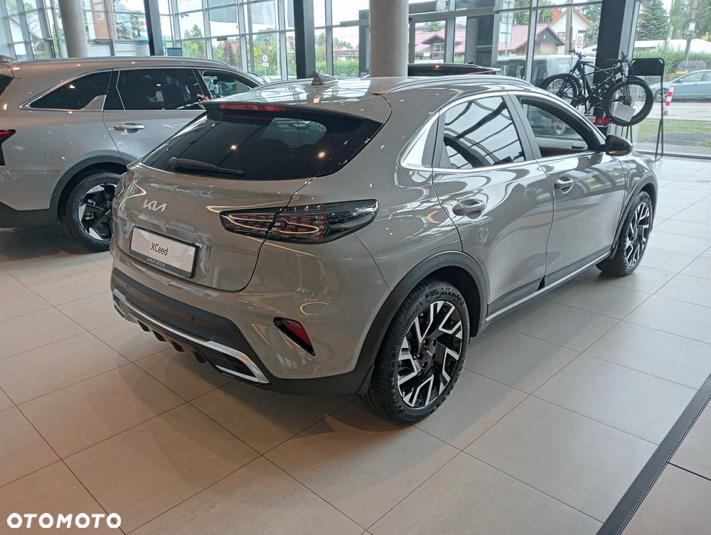 Kia XCeed 1.6 T-GDI Tribute DCT - 3