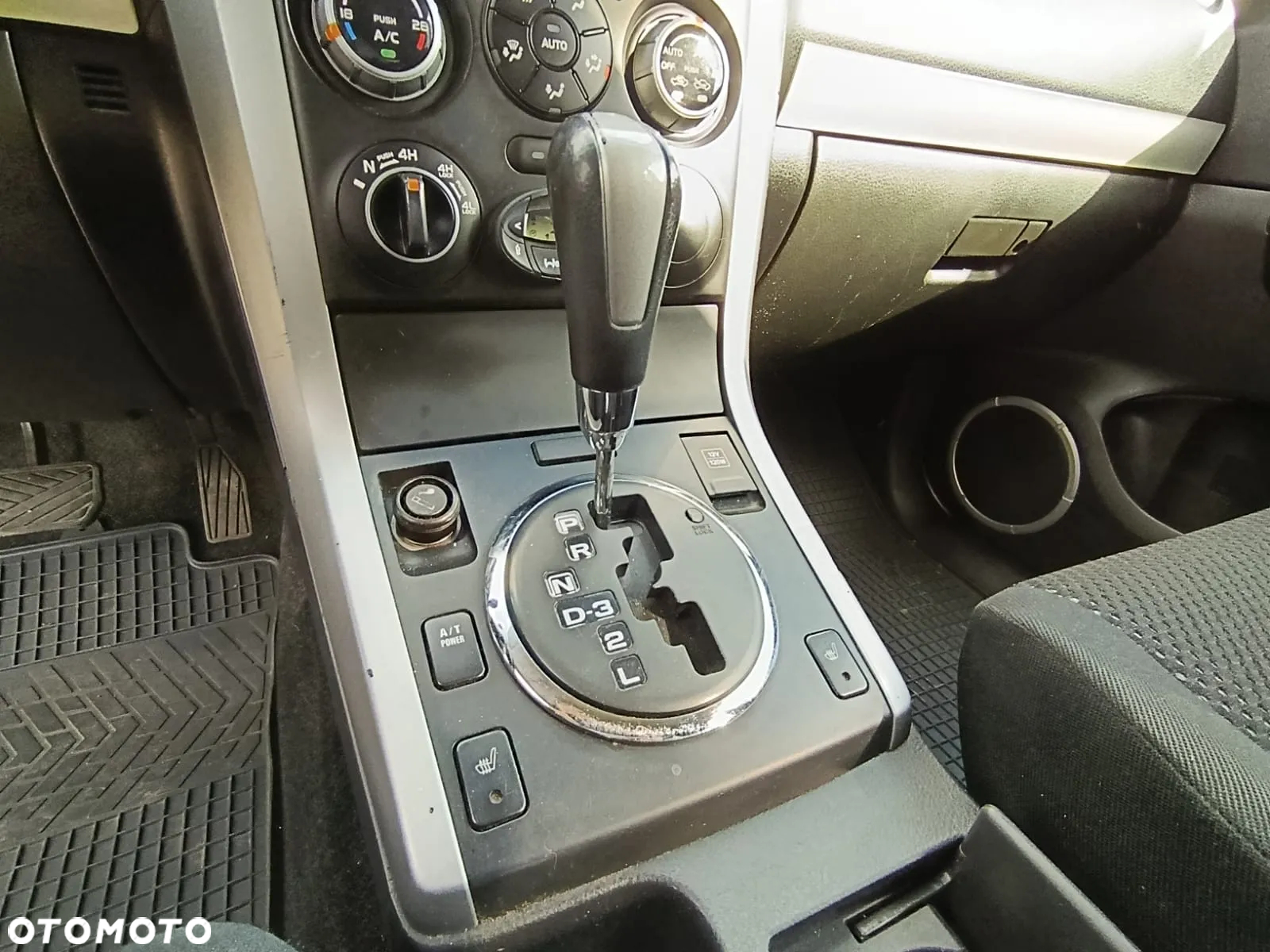 Suzuki Grand Vitara 2.0 Automatik Comfort - 9