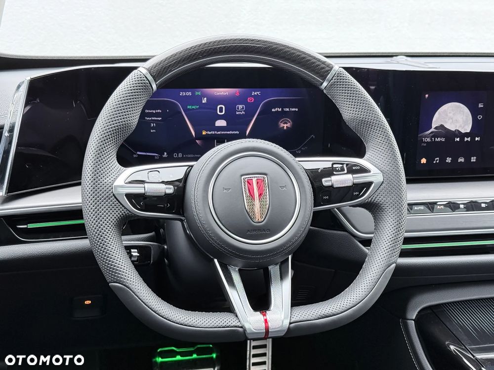 Hongqi H9 2.0T Deluxe - 32