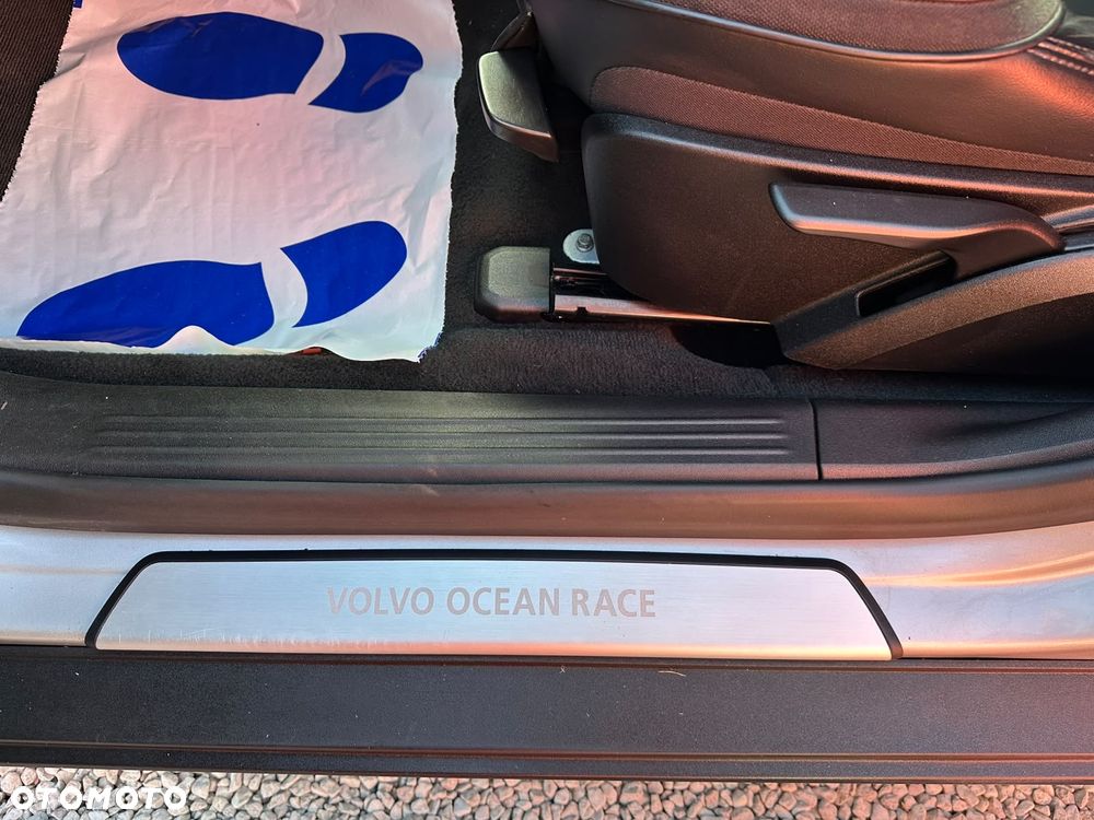Volvo V40 D2 Base - 19