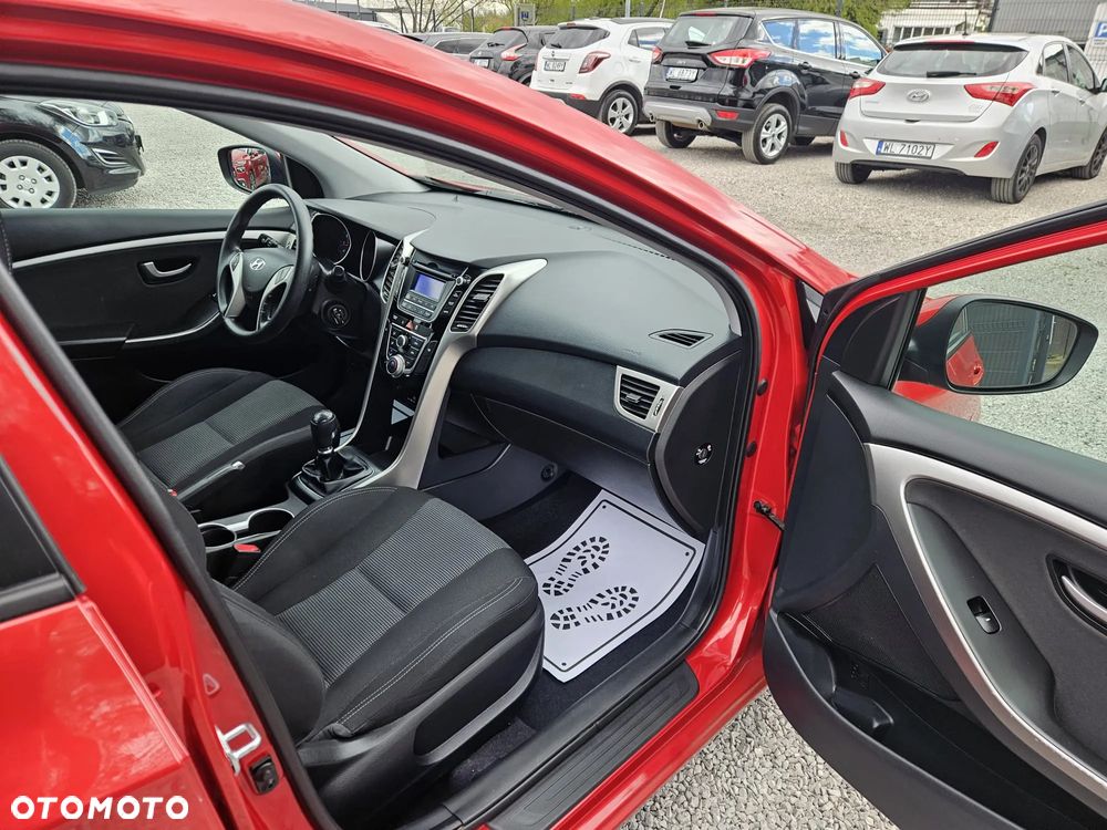 Hyundai i30 blue 1.4 Classic - 23