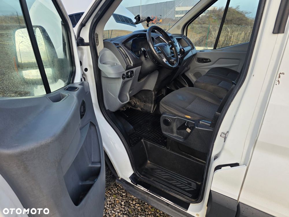 Ford Transit - 10