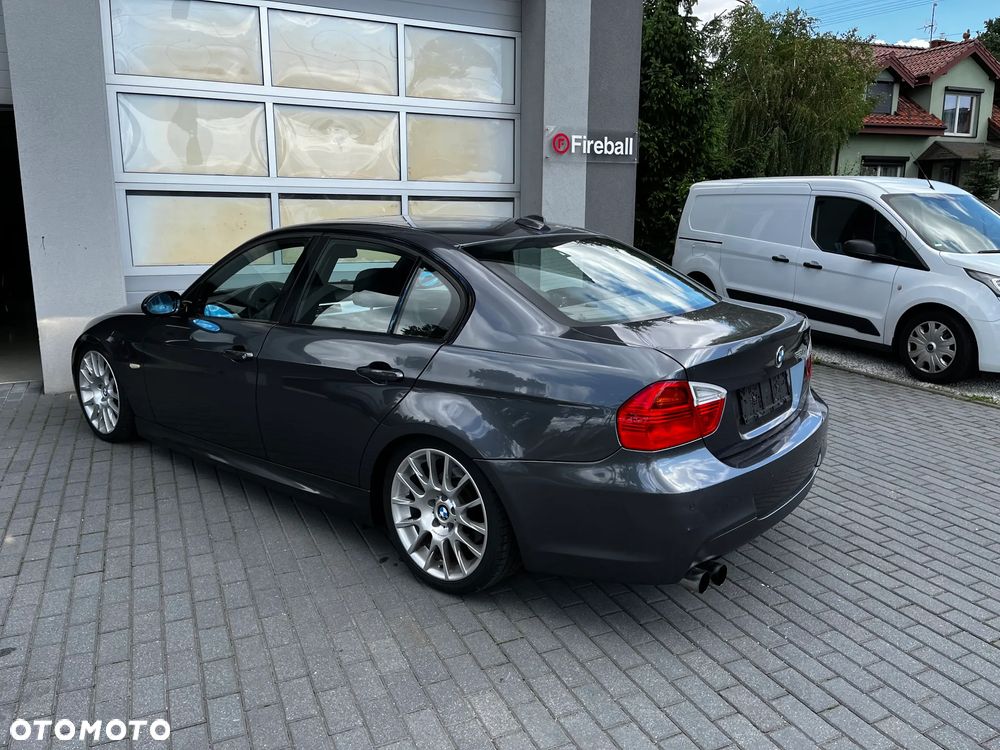 BMW Seria 3 320i - 7