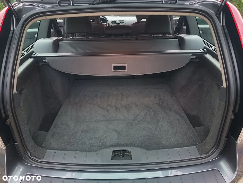 Volvo V50 2.0D - 16
