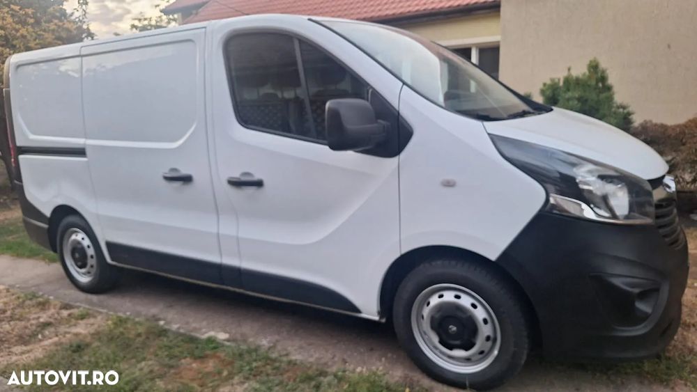 Opel Vivaro - 2