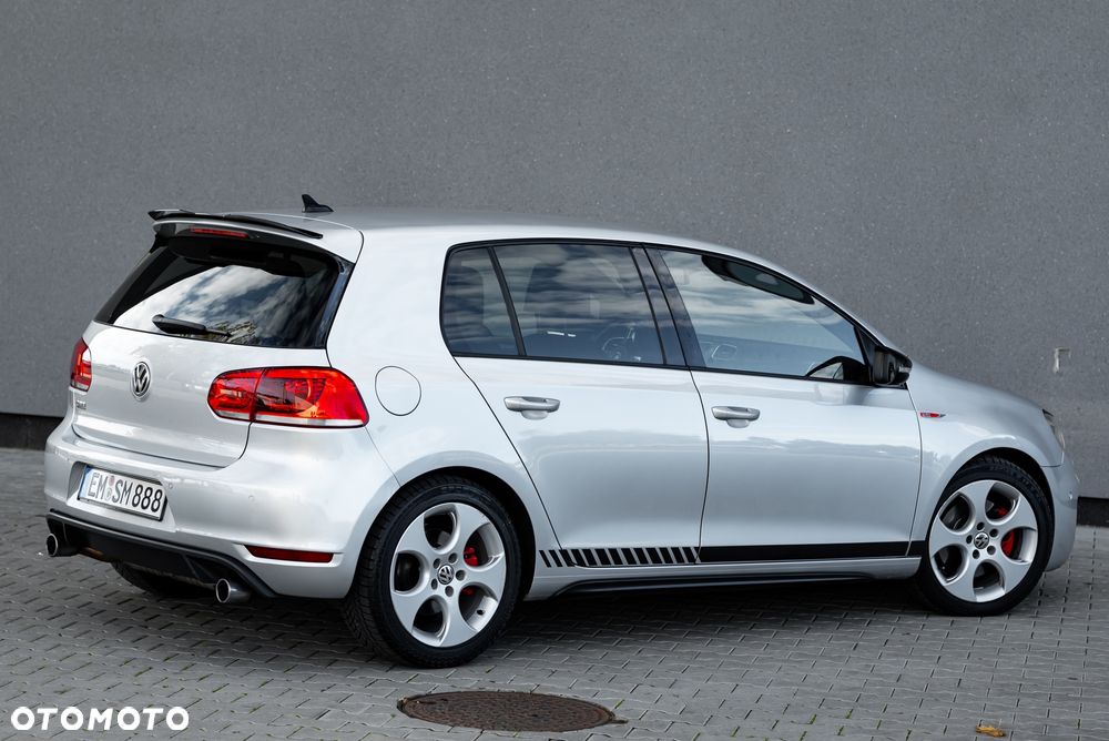Volkswagen Golf 2.0 GTI - 16